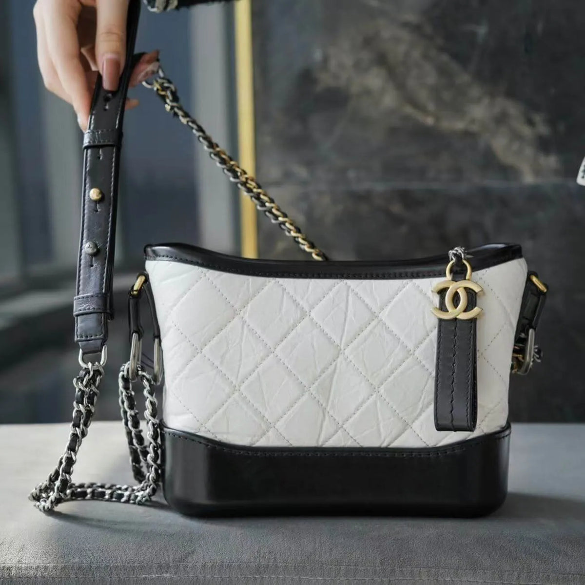 Classic Diamond Quilted Pattern Bag