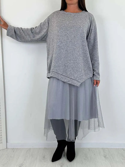 ✨New Arrival✨Batwing sweater + mesh skirt