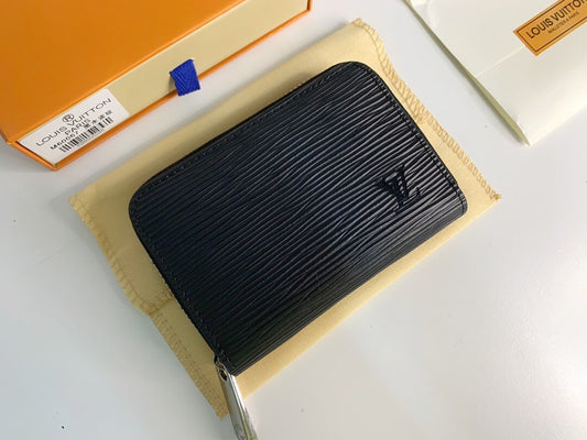 Vertical-Ridge On-the-Go Wallet