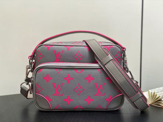 Stylish Lightweight Crossbody Bag