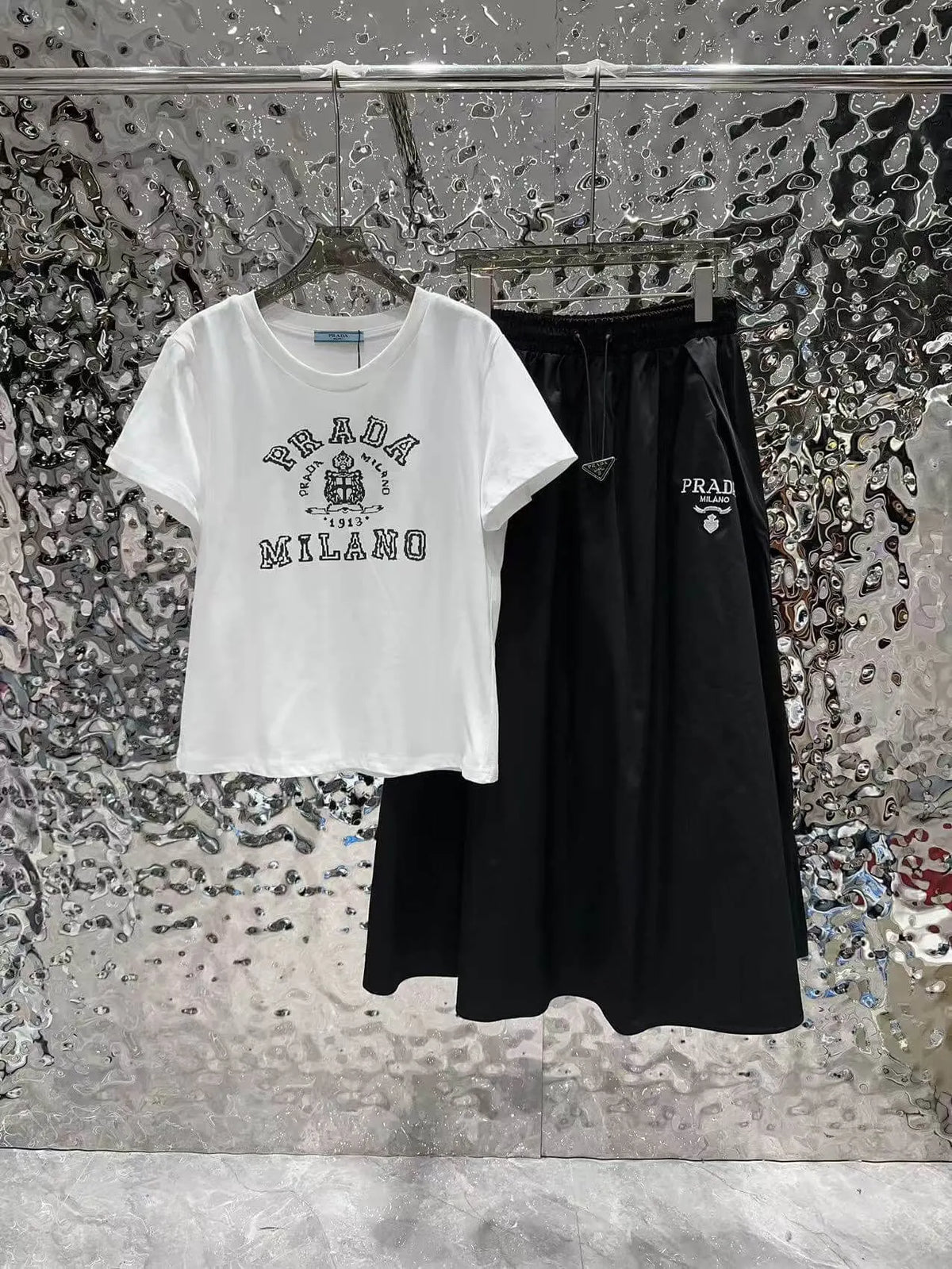 Crest Letter Print Tee Elastic Waist Midi Skirt Set