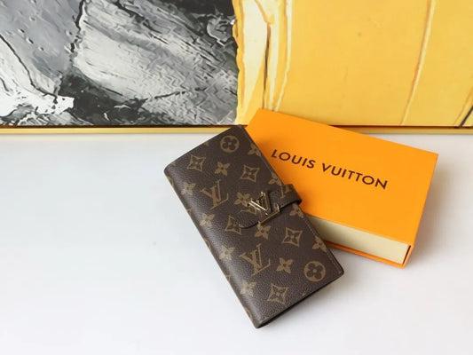 Trendy Buckled Long Wallet
