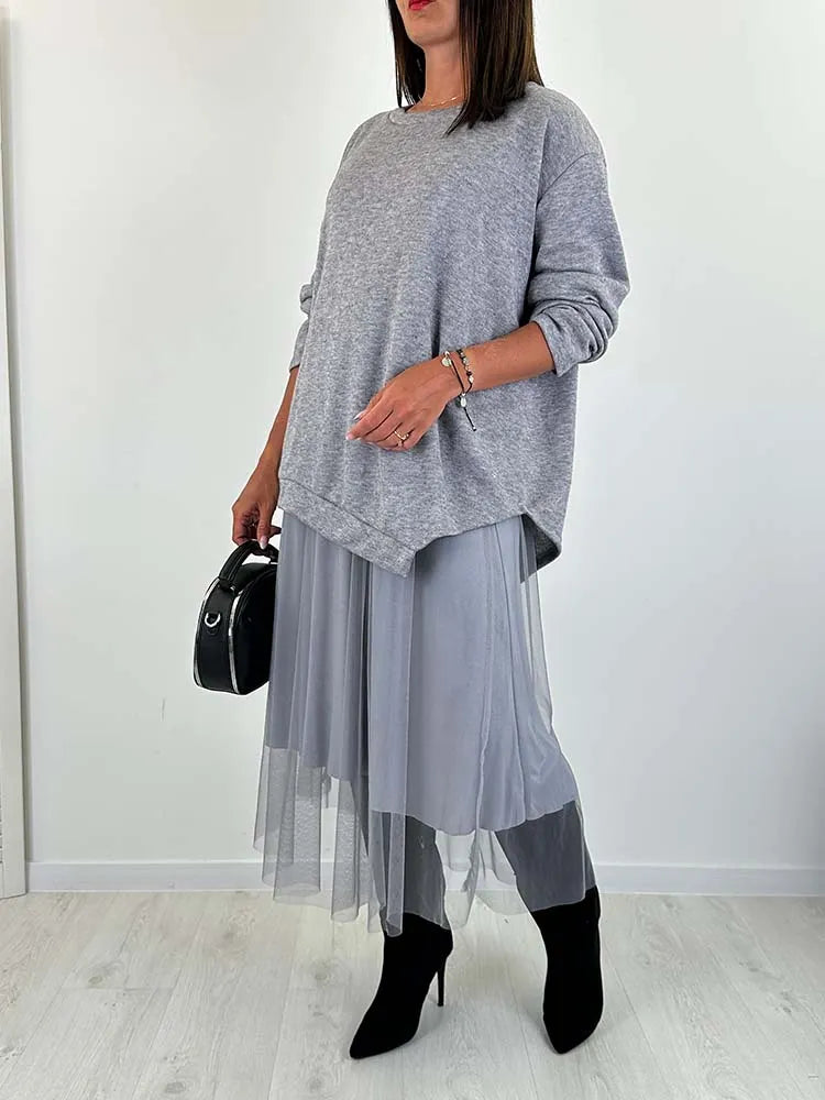 ✨New Arrival✨Batwing sweater + mesh skirt